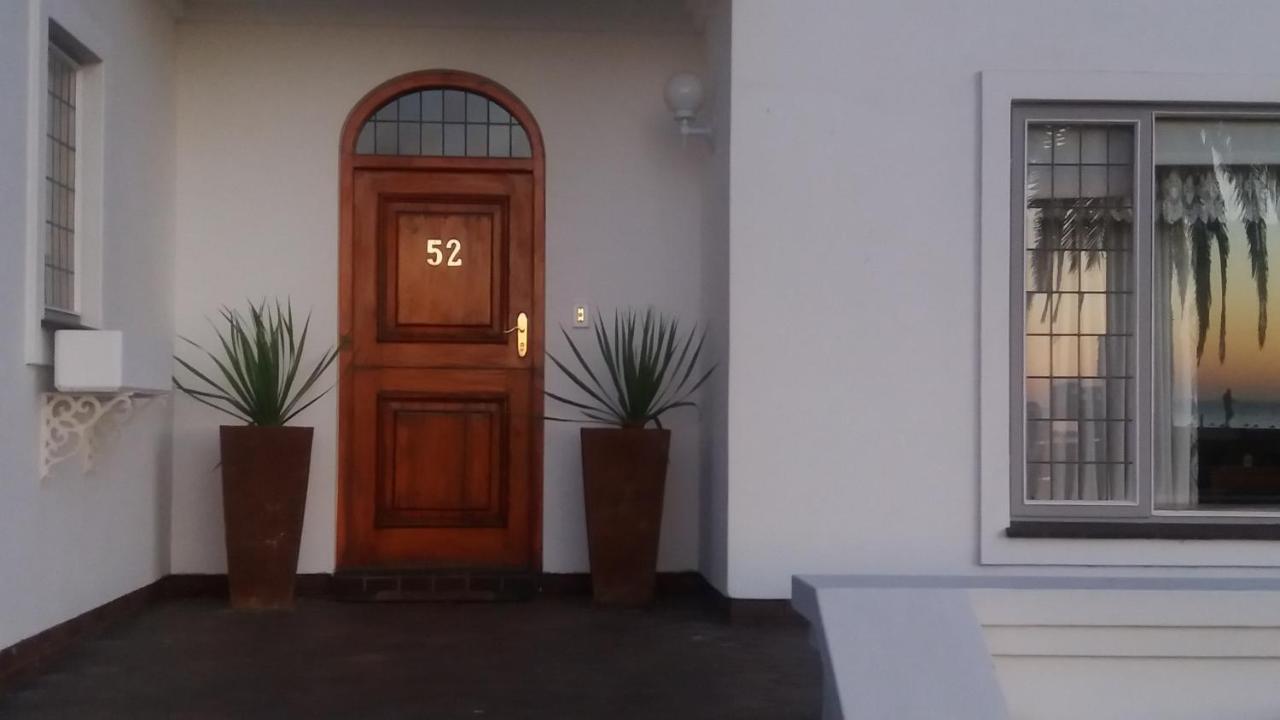 Haus Schaaf B&B วัลวิสเบย์ ภายนอก รูปภาพ