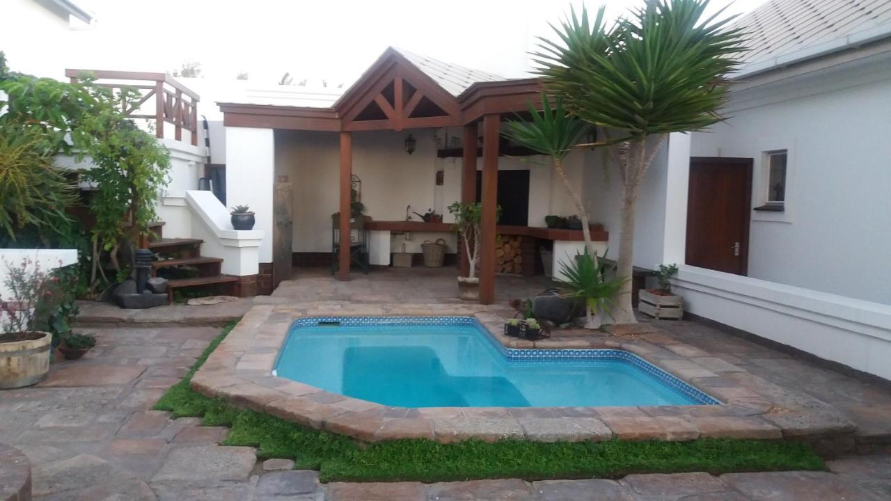 Haus Schaaf B&B วัลวิสเบย์ ภายนอก รูปภาพ