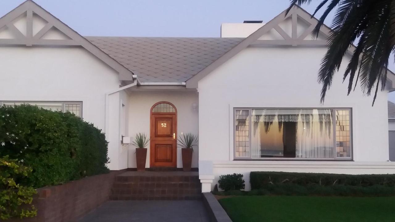 Haus Schaaf B&B วัลวิสเบย์ ภายนอก รูปภาพ